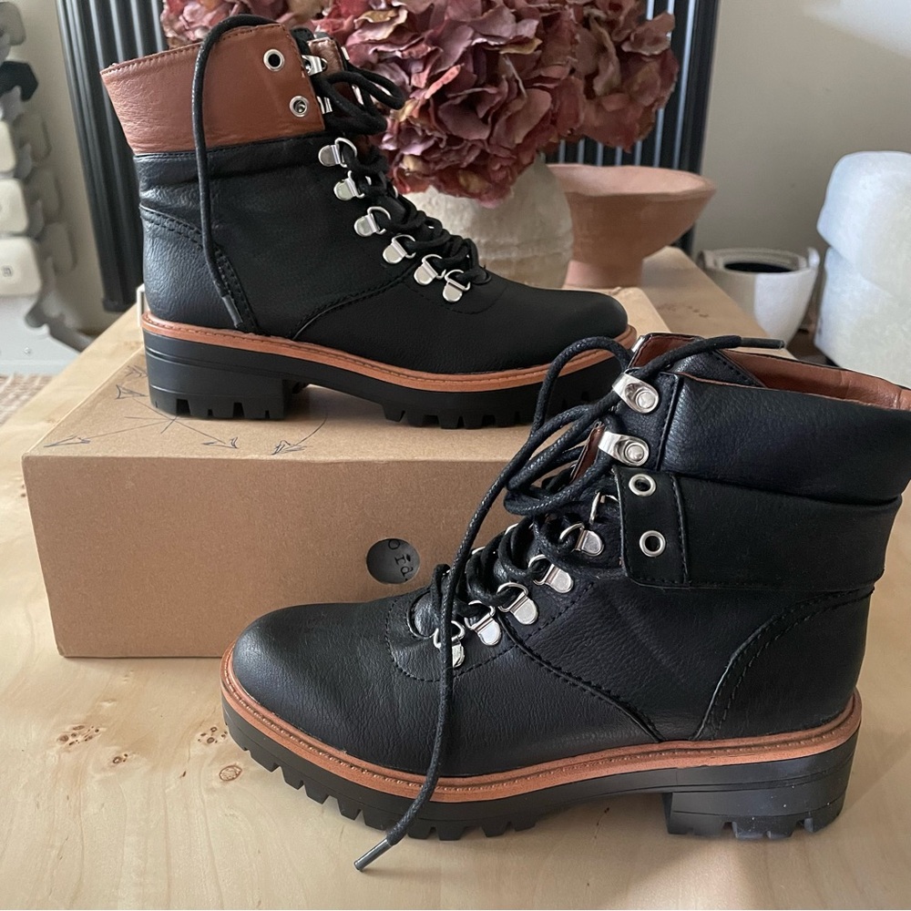 Indigo Rd Irisaya Combat Boot Size 6.5